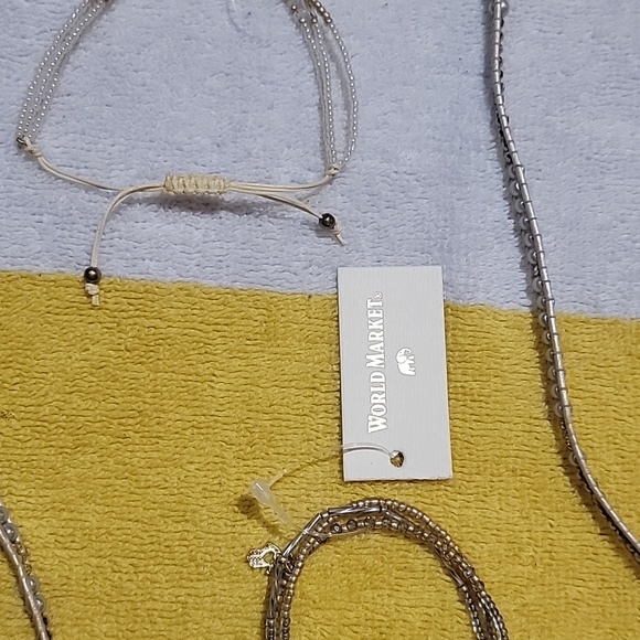 Jewelry - Picture 6 of 9